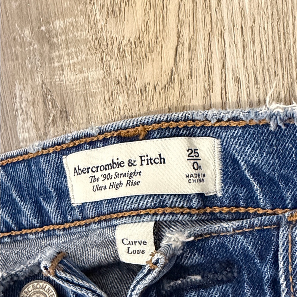 Abercrombie & Fitch Distressed Medium Blue Boyfriend Jeans - Picture 2 of 2